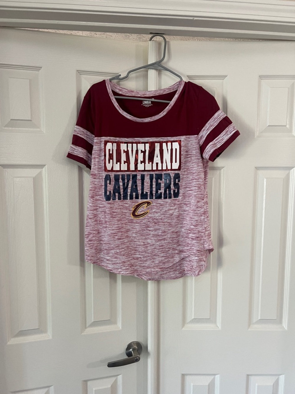 5th & Ocean Cleveland Cavaliers Maroon and White Short Sleeve Tee